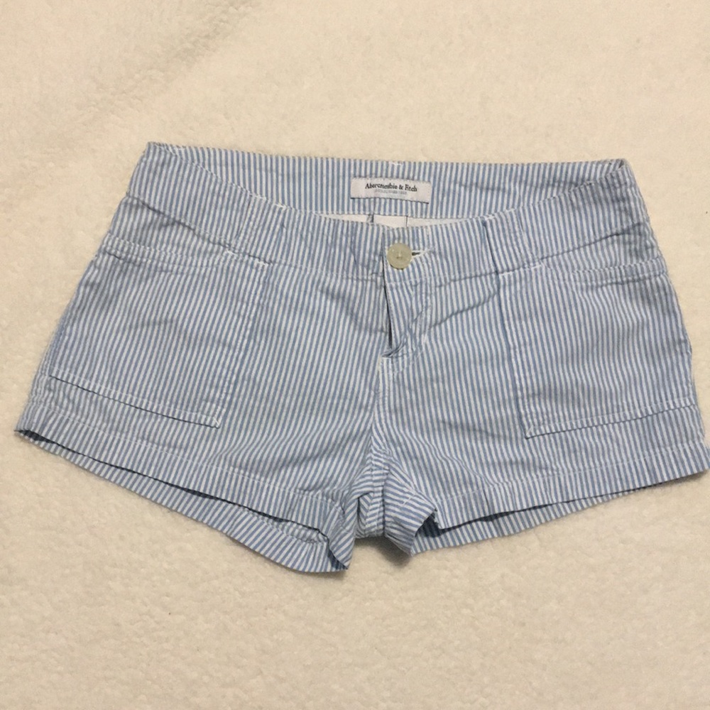 Abercrombie & Fitch linen shorts